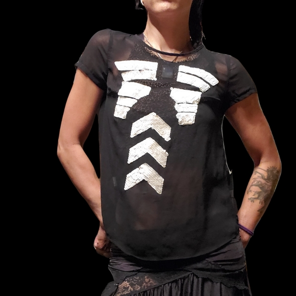 NAMELESS Short Sleeve Mesh and Sequin Top S - Picture 5 of 7